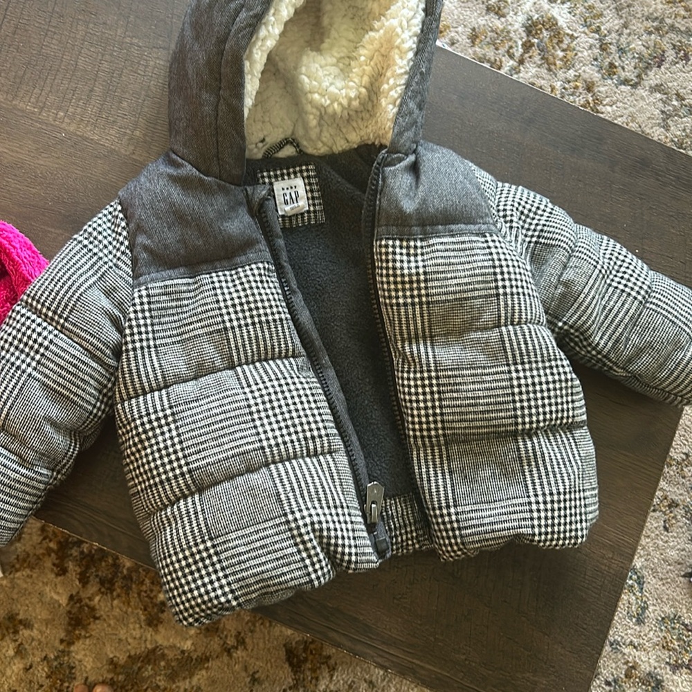Gap baby puffer jacket